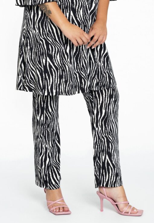 Yoek Tregging | Zwart | Maat 58/60