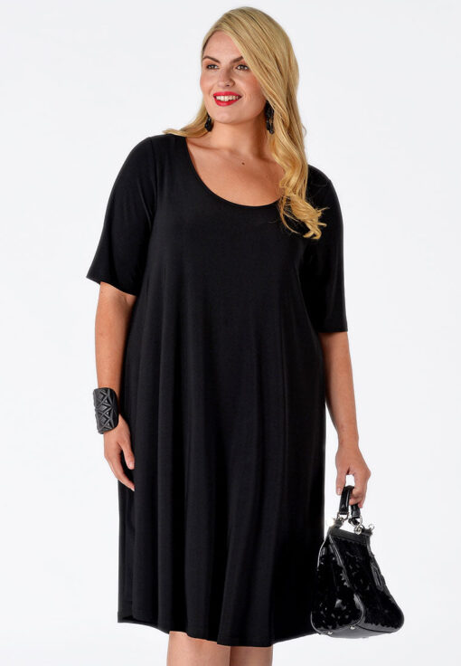 Yoek Jurk A-line | Zwart | Maat Plus