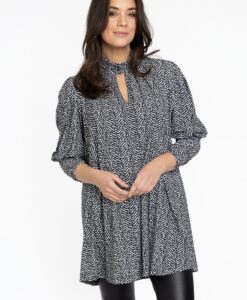 Yoek Tunic wide bottom NOVA | Zwart | Maat 42/44