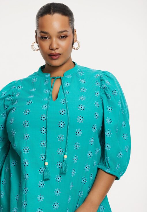 Yoek Top broderie anglaise | Turquoise | Maat 46/48
