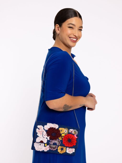 Clutch met bloemen