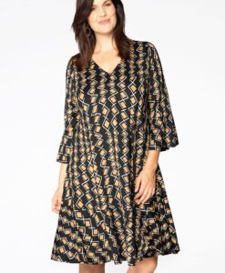 Yoek Jurk met ruches BLACK CAMEL | Zwart | Maat 50/52