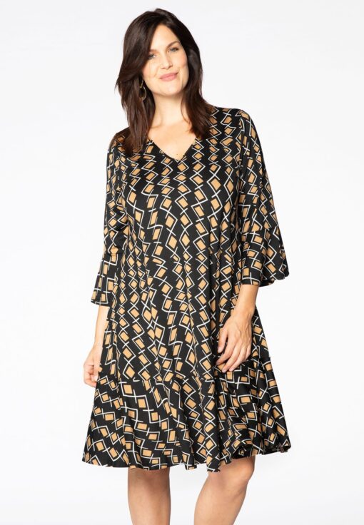 Yoek Jurk met ruches BLACK CAMEL | Zwart | Maat 50/52