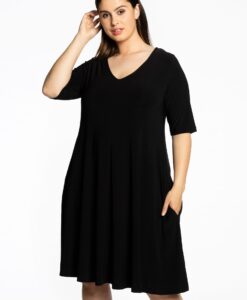 Yoek Jurk met v-hals | Zwart | Maat 38/40