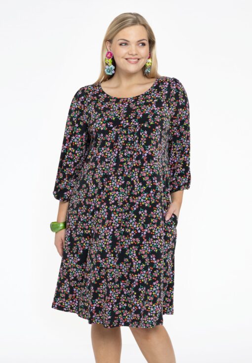 Yoek Jurk met pofmouwen RUBY | Zwart | Maat 50/52