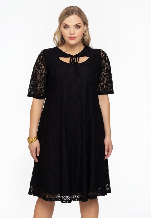 Yoek Jurk A-lijn met cut-out | Zwart | Maat 38/40